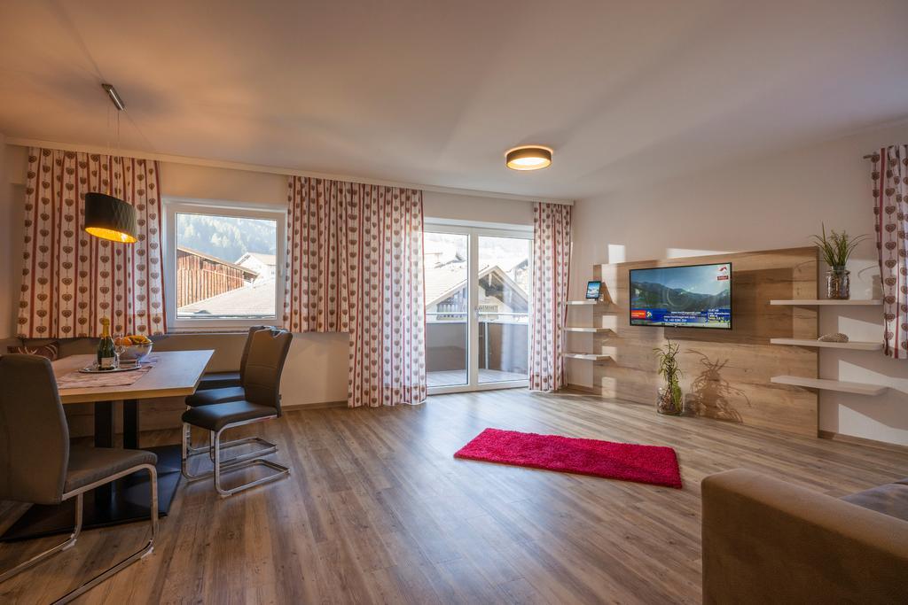 Aparthotel Alptirol คัลเทนบาค ภายนอก รูปภาพ